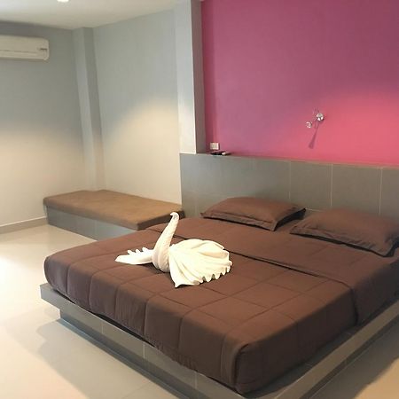 P.F Mansion Hotel Bãi biển Chaweng Ngoại thất bức ảnh