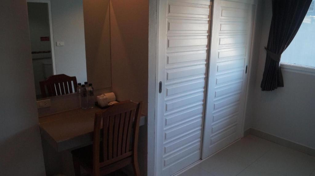 P.F Mansion Hotel Bãi biển Chaweng Ngoại thất bức ảnh